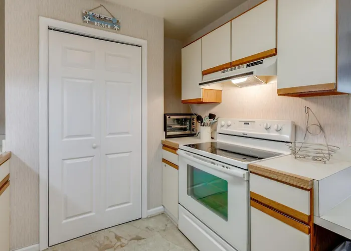 Walk To Beach: W/ Pool Access In Ocean City! * Ocean City