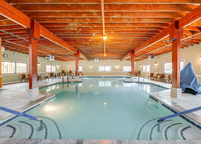 Walk To Beach: W/ Pool Access In Ocean City! Holiday home *